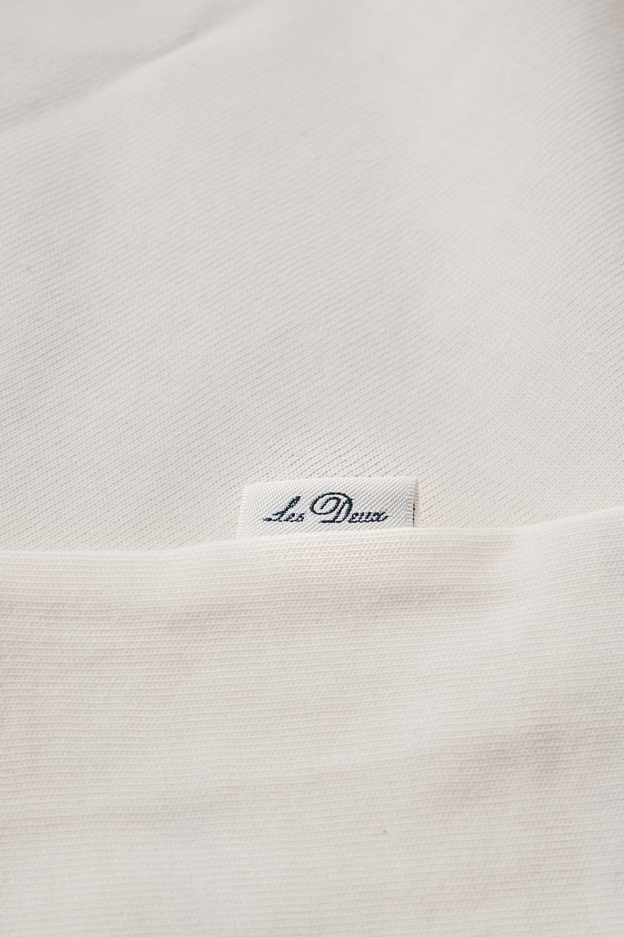 Couverture de la marque Les deux